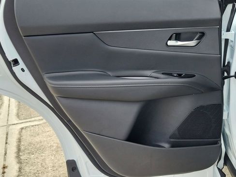 Certified 2025 Nissan Murano SV image 20