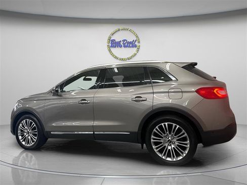 Used 2017 Lincoln MKX Reserve FWD image 3