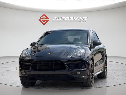 Used 2013 Porsche Cayenne GTS AWD/4WD image 4