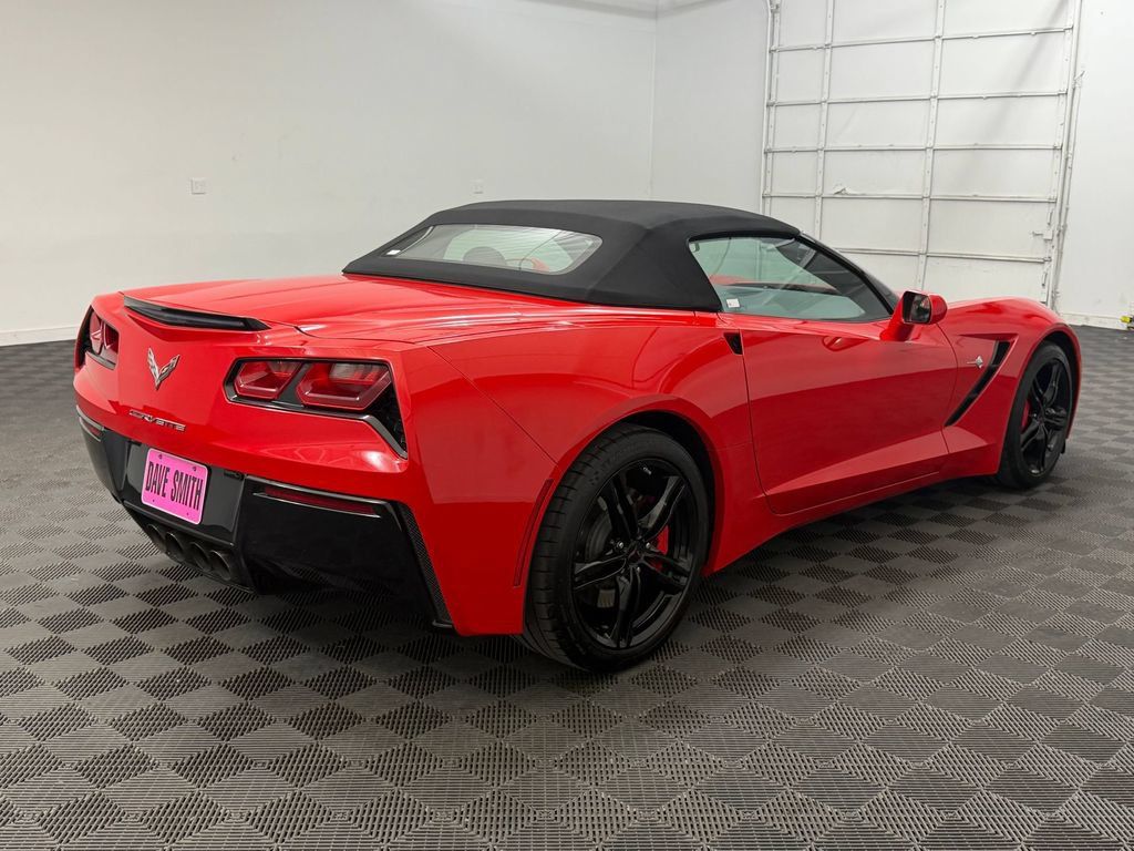 Used 2016 Chevrolet Corvette Stingray Convertible RWD image 8