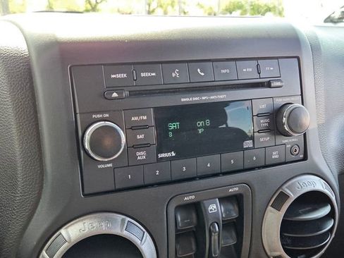 Used 2014 Jeep Wrangler Unlimited Sport w/ Quick Order Package 24S image 21