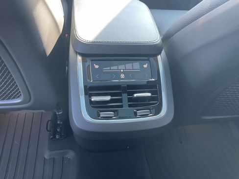Certified 2024 Volvo XC90 B6 Plus w/ Protection Package Premier AWD/4WD image 14