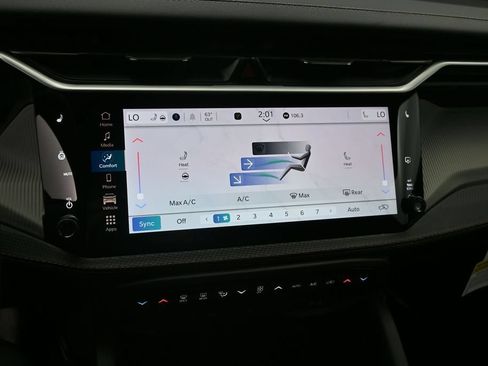 New 2026 Jeep Cherokee Limited AWD/4WD image 18