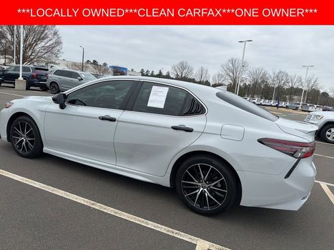 Used 2024 Toyota Camry SE image 23