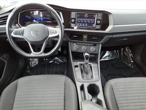 Used 2023 Volkswagen Jetta S image 8