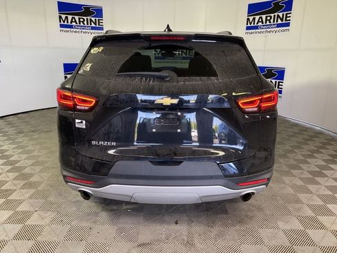 Used 2025 Chevrolet Blazer LT w/ Convenience Package FWD image 17
