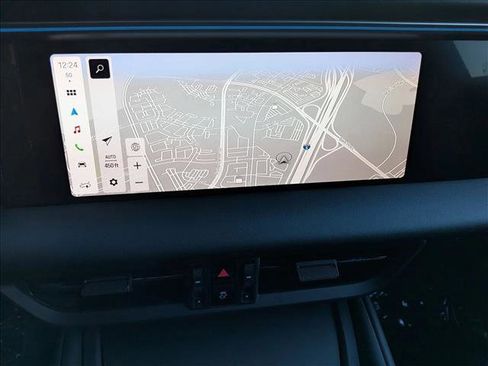 Used 2025 Porsche Macan Electric image 18