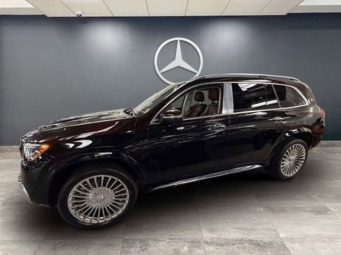 Certified 2023 Mercedes-Benz Maybach GLS 600 4MATIC image 4