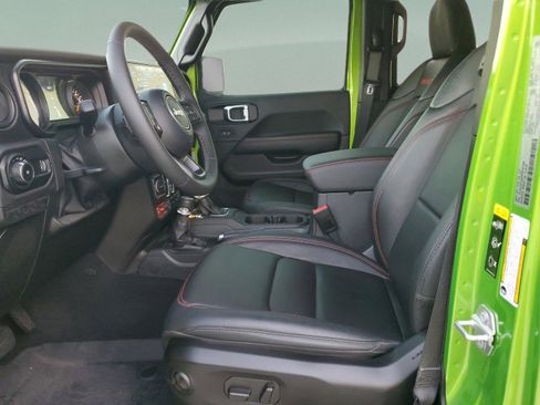 Certified 2025 Jeep Wrangler Unlimited Rubicon image 18