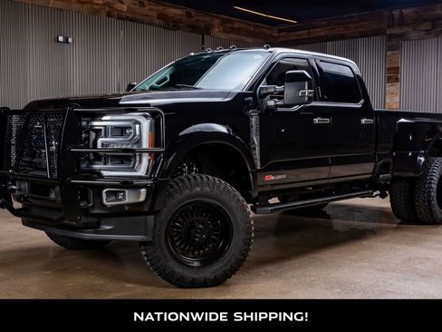 Used 2023 Ford F450 Limited w/ FX4 Off-Road Package image 4