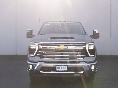 New 2026 Chevrolet Silverado 3500 LTZ w/ LTZ Convenience Package image 24