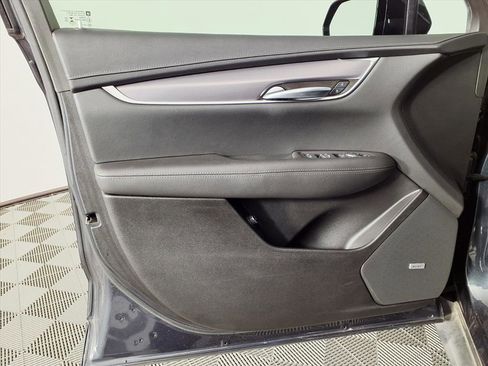 Certified 2022 Cadillac XT5 Luxury image 16