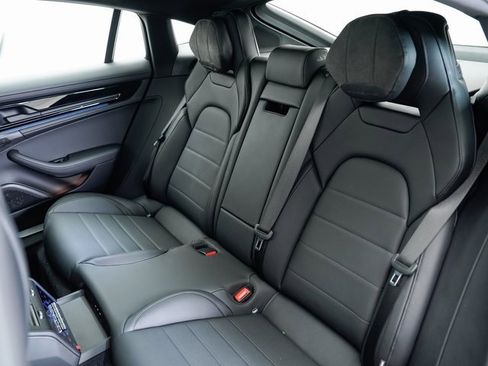 New 2025 Porsche Panamera 4 image 24