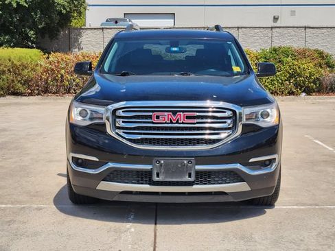 Used 2019 GMC Acadia SLT FWD image 2