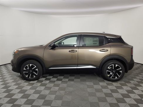 New 2026 Nissan Kicks SV w/ SV Premium Package image 2