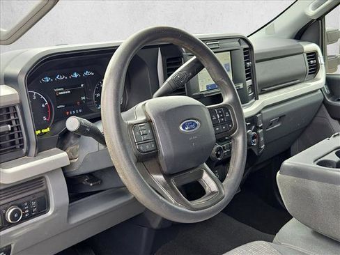 Used 2025 Ford F250 XLT image 8