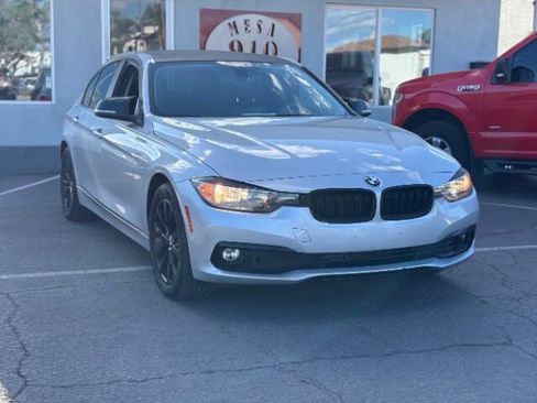 Used 2016 BMW 320i Sedan RWD image 1