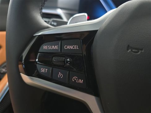 Certified 2025 BMW 330i Sedan w/ Convenience Package image 14