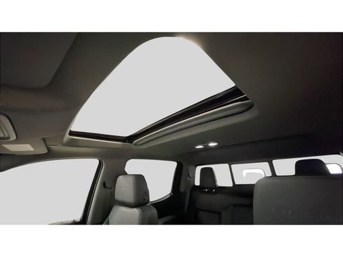 Used 2022 GMC Sierra 1500 Denali w/ Denali Reserve Package AWD/4WD image 13