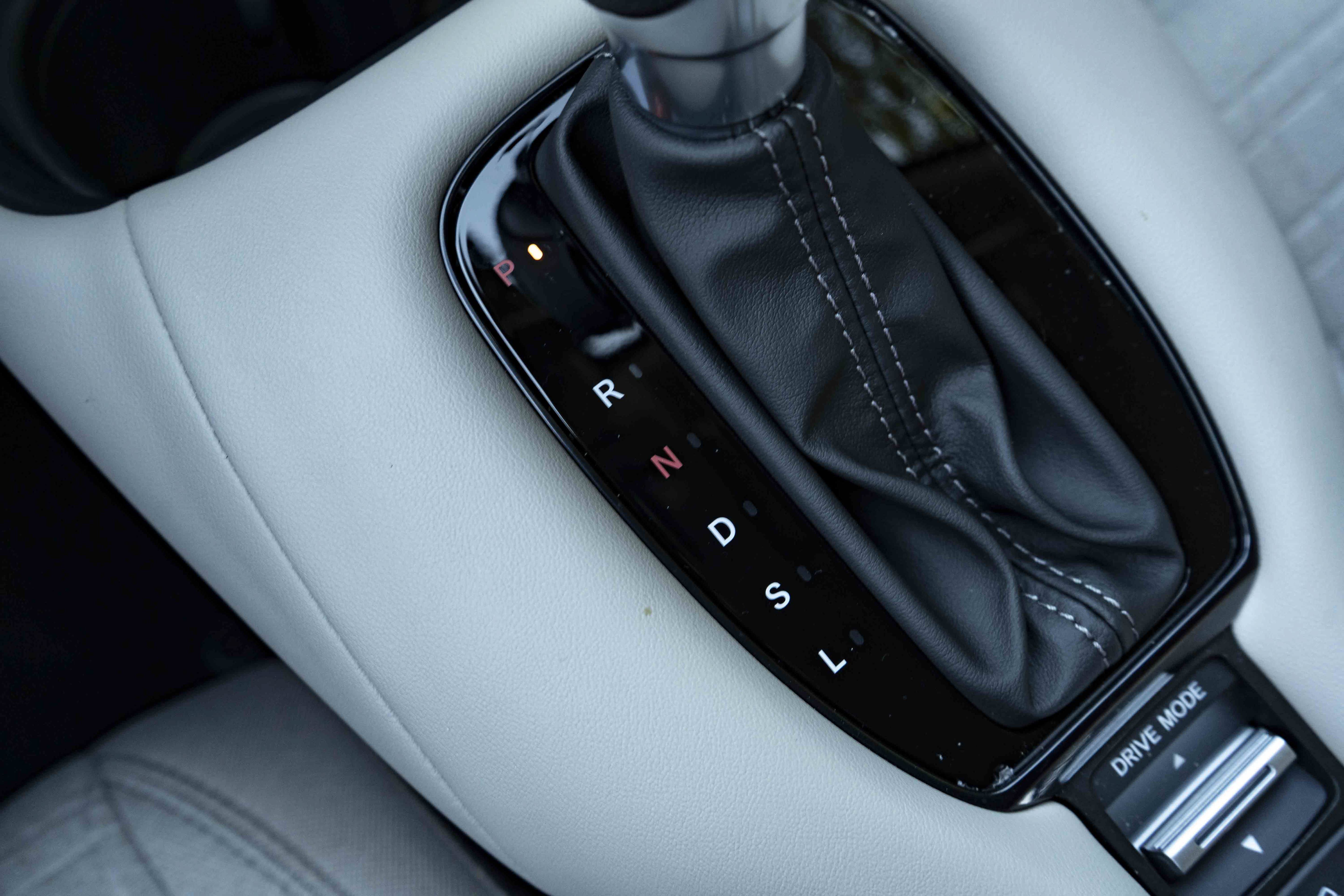 Used 2027 Honda HR-V LX image 30