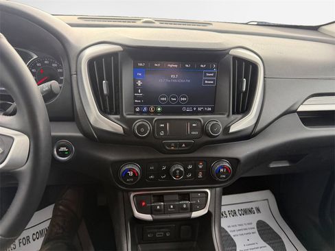 Used 2023 GMC Terrain SLT image 21