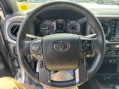Used 2023 Toyota Tacoma TRD Sport AWD/4WD image 15