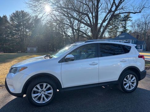 Used 2014 Toyota RAV4 Limited image 2