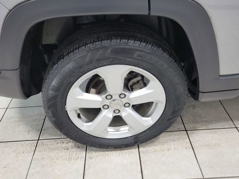 Used 2020 Jeep Compass Latitude w/ Cold Weather Group image 51