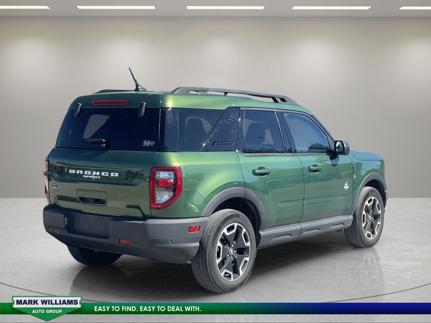 Used 2023 Ford Bronco Sport Outer Banks w/ Tech Package AWD/4WD image 5