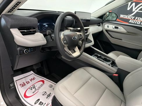 New 2026 Ford Explorer Active w/ Active Comfort Package RWD image 12