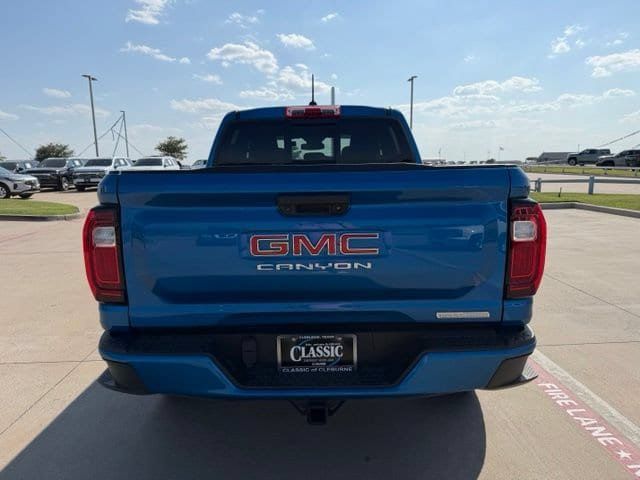 Used 2024 GMC Canyon Elevation w/ Convenience Package RWD image 4