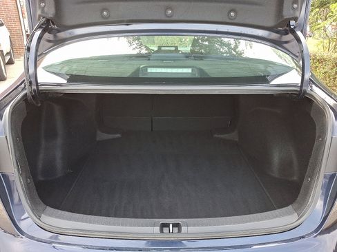 Used 2022 Toyota Corolla LE image 28