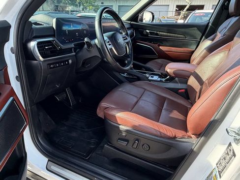 Used 2024 Kia Telluride SX FWD image 11