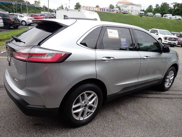 Certified 2023 Ford Edge SEL w/ Convenience Package AWD/4WD image 8