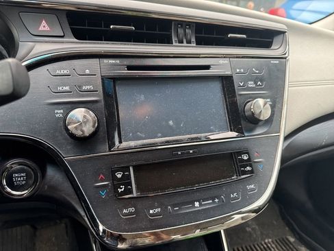 Used 2017 Toyota Avalon XLE w/ Carpet Mat Package image 17