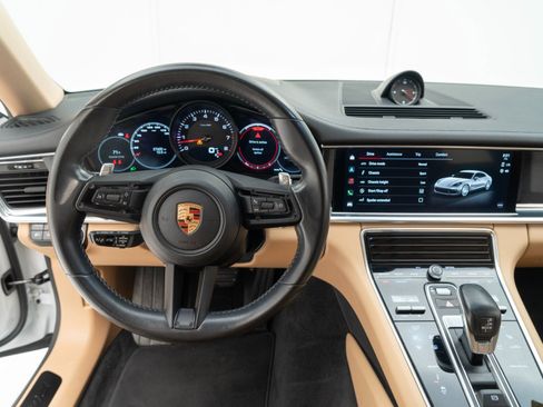 Certified 2023 Porsche Panamera Platinum Edition image 31