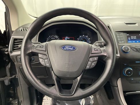 Used 2018 Ford Edge SE image 6