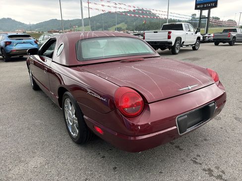 Used 2004 Ford Thunderbird RWD image 6