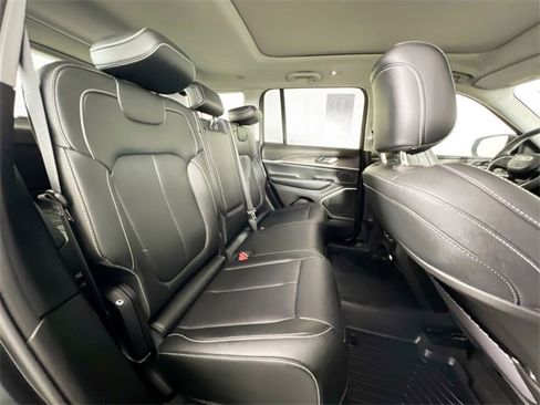 Used 2023 Jeep Grand Cherokee 4WD 4xe image 26