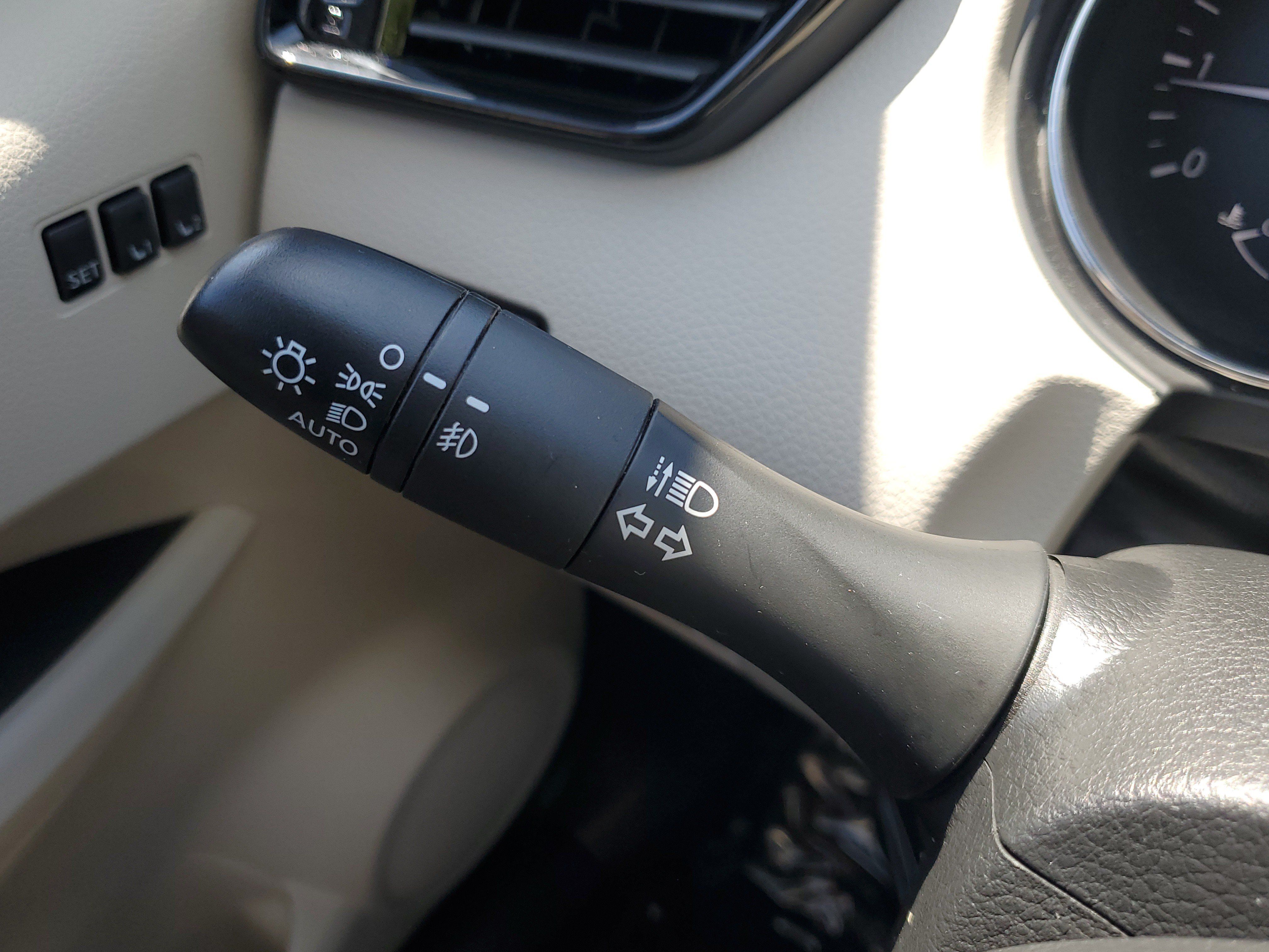 Certified 2022 Nissan Rogue Sport SV w/ Technology Package FWD image 20