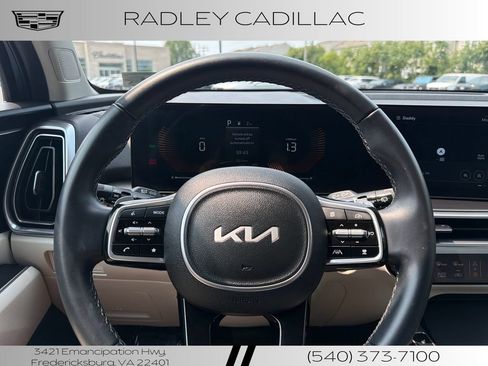 Used 2025 Kia Sorento EX AWD/4WD image 5