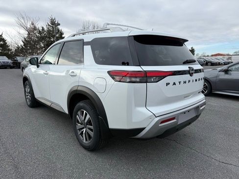New 2025 Nissan Pathfinder SL w/ Black Appearance Package image 7