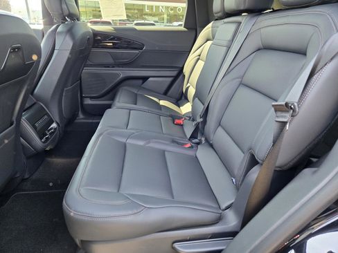 New 2025 Lincoln Nautilus Premier w/ Jet Appearance Package image 7