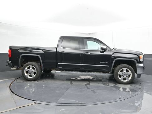 Used 2016 GMC Sierra 2500 SLT w/ Suspension Package, Off-Road AWD/4WD image 4