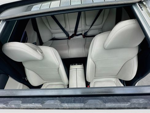 Used 2024 Mercedes-Benz C 300 Sedan image 14