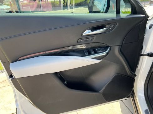 Used 2024 Cadillac XT4 Sport FWD image 15