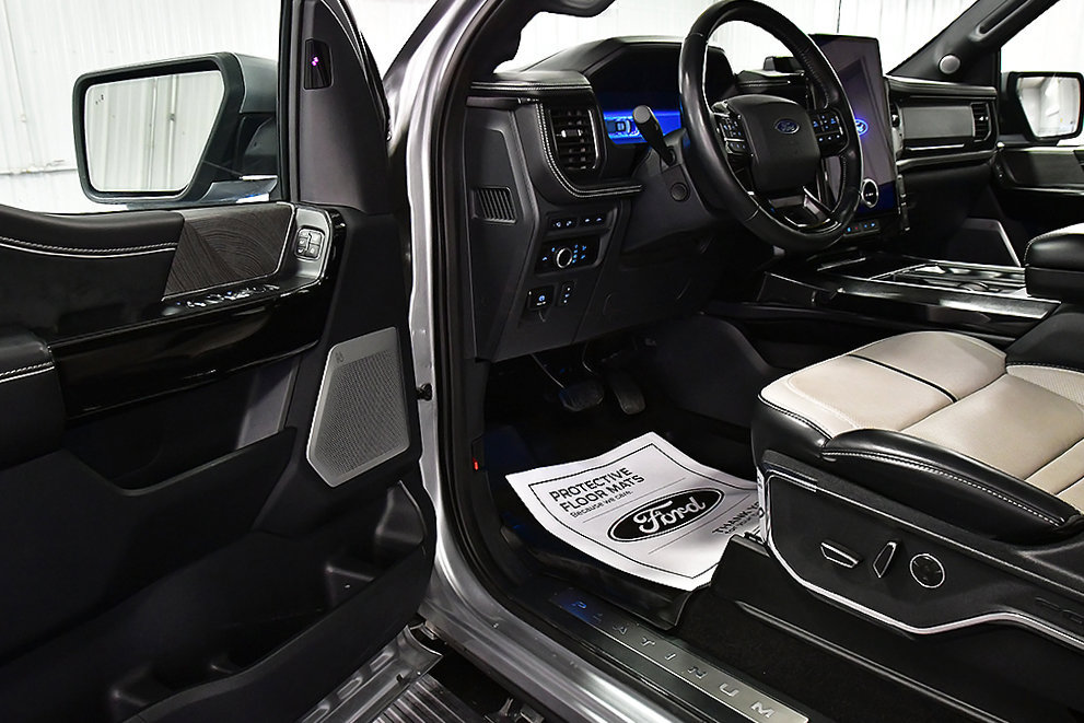 Used 2024 Ford F150 Lightning Platinum AWD/4WD image 16