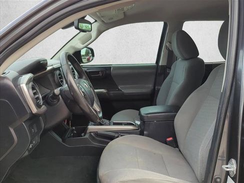 Used 2022 Toyota Tacoma SR5 image 10