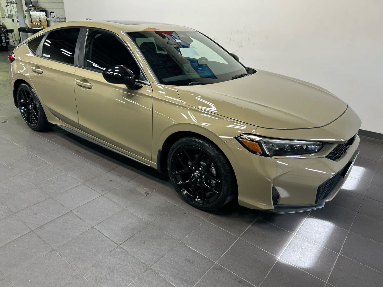 Used 2025 Honda Civic Sport image 2