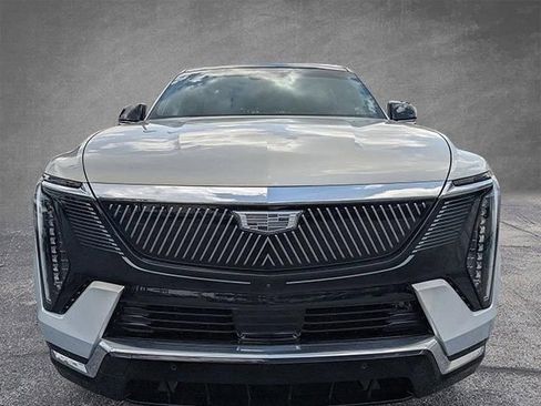 New 2025 Cadillac Escalade IQ Luxury 2 image 9